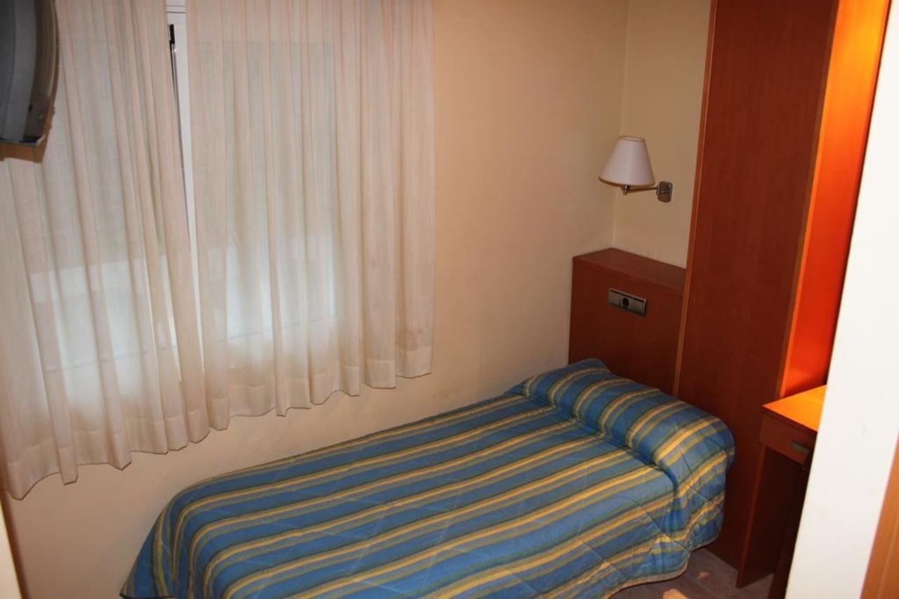 ל'אמטיה דה מר Hotel Del Port מראה חיצוני תמונה
