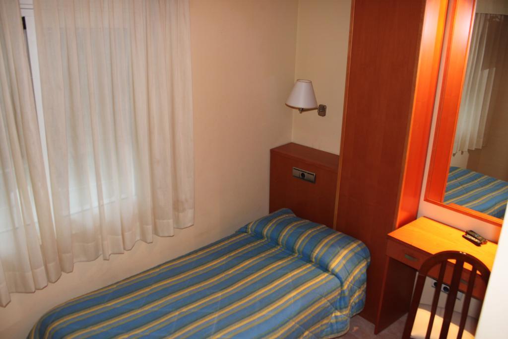 ל'אמטיה דה מר Hotel Del Port מראה חיצוני תמונה